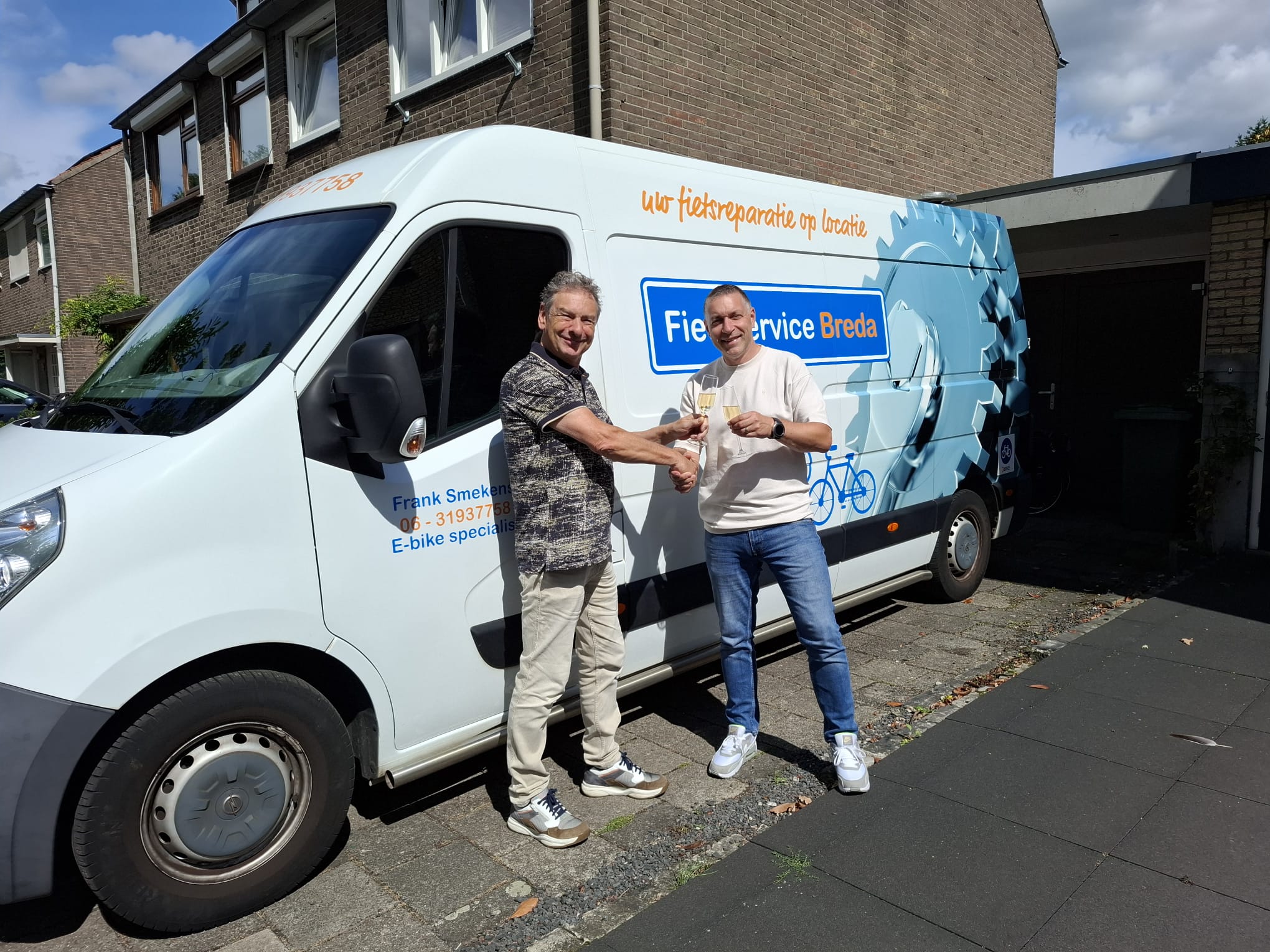 1 Augustus 2025: Overdracht fietsservice Breda aan Marcel van Helvoort in Teteringen.